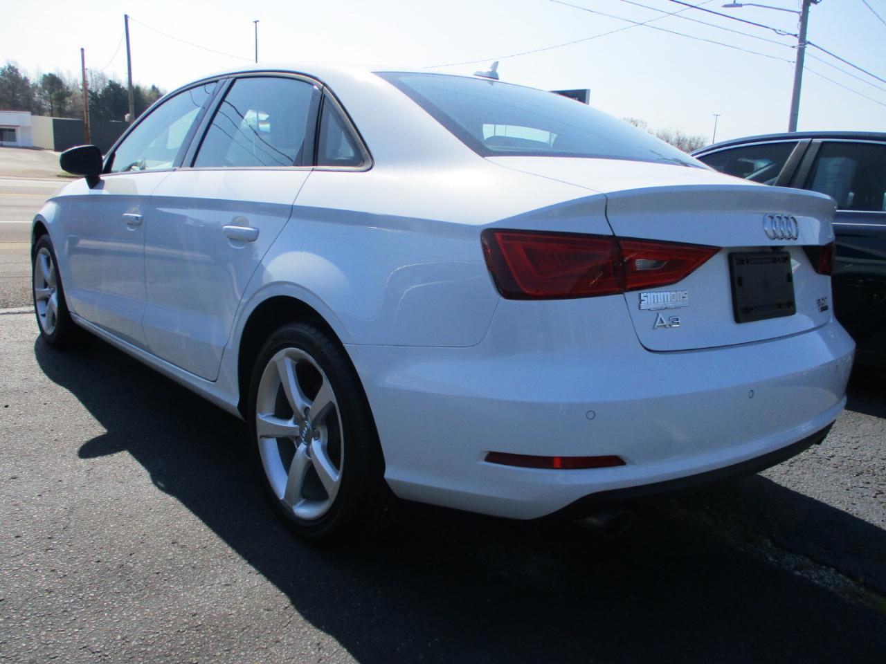 Audi A3 4dr Sdn quattro 2.0T Premium 2016