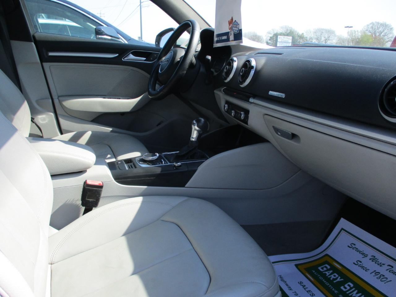 Audi A3 4dr Sdn quattro 2.0T Premium 2016