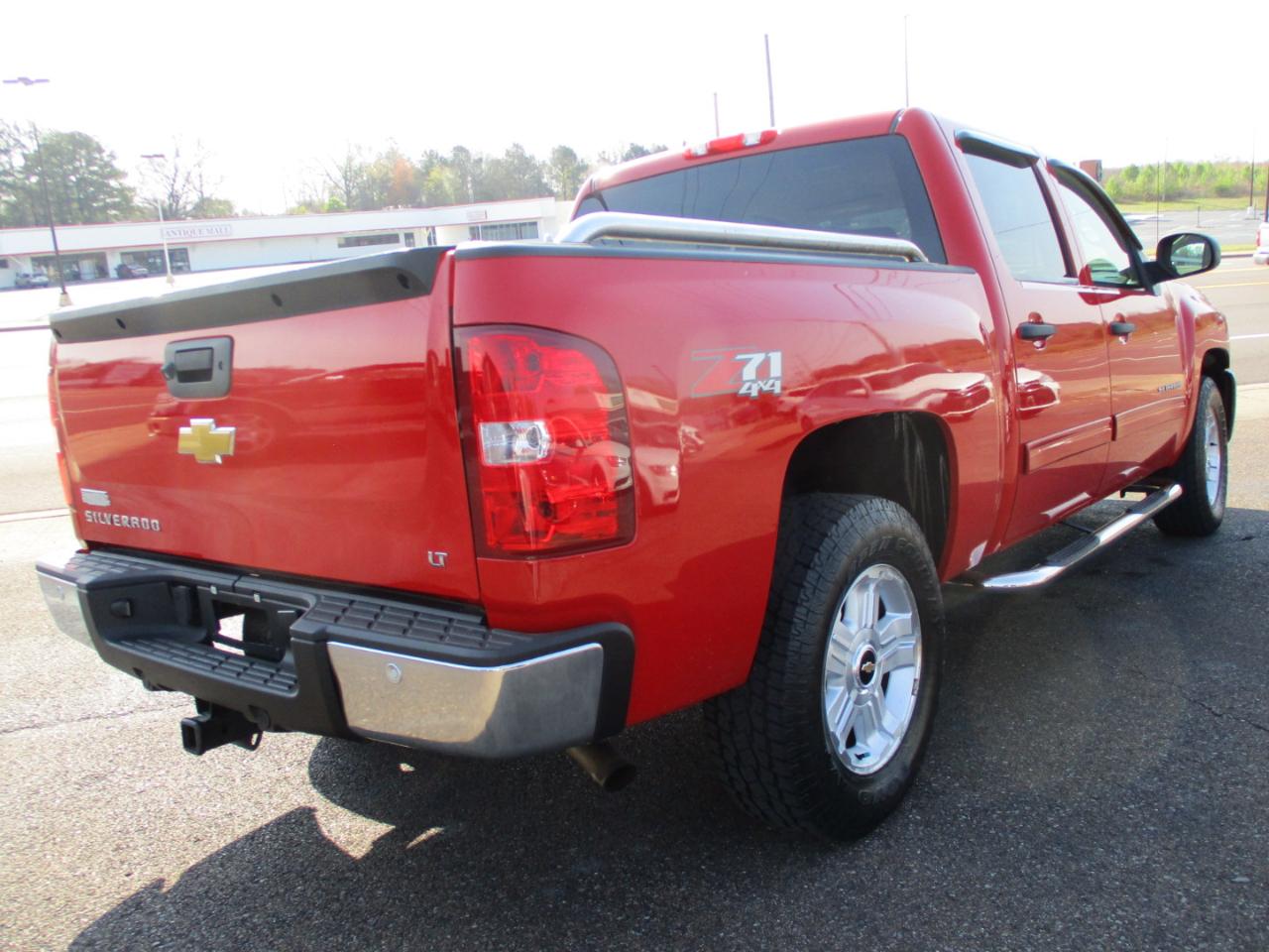 Chevrolet Silverado 1500 4WD Crew Cab 143.5" LT 2012