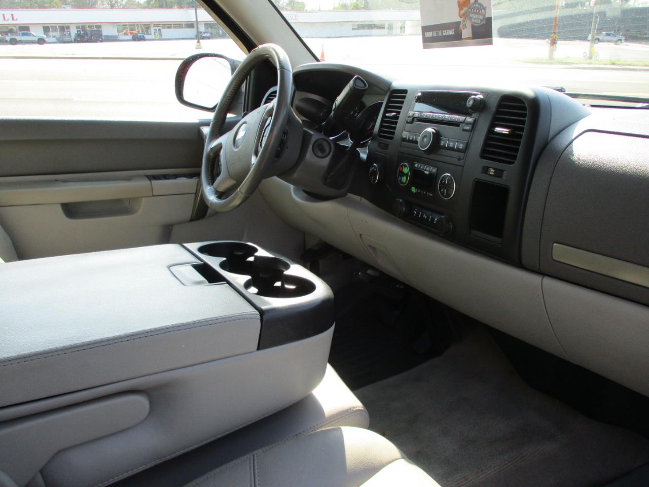 Chevrolet Silverado 1500 4WD Crew Cab 143.5" LT 2012