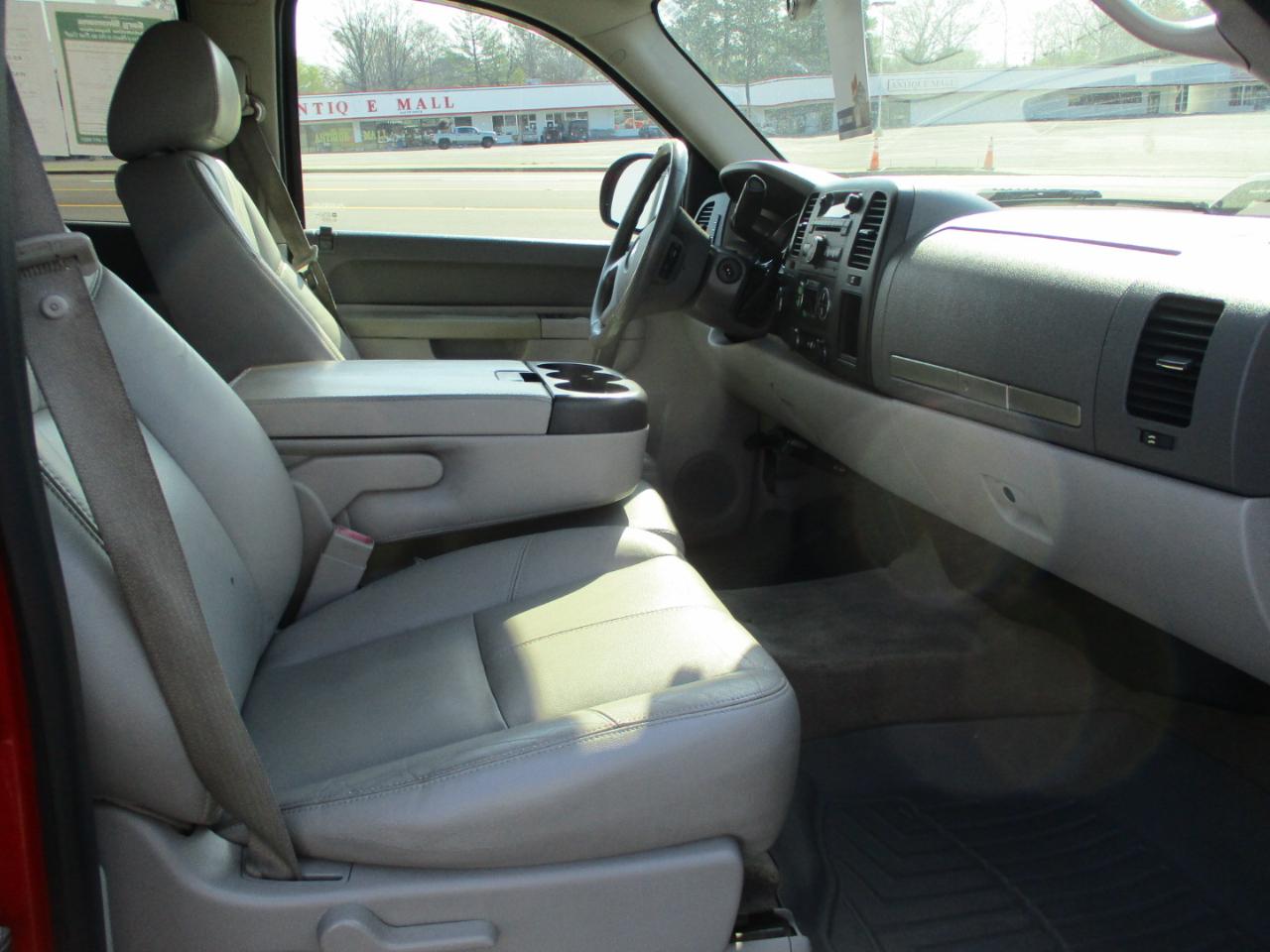 Chevrolet Silverado 1500 4WD Crew Cab 143.5" LT 2012