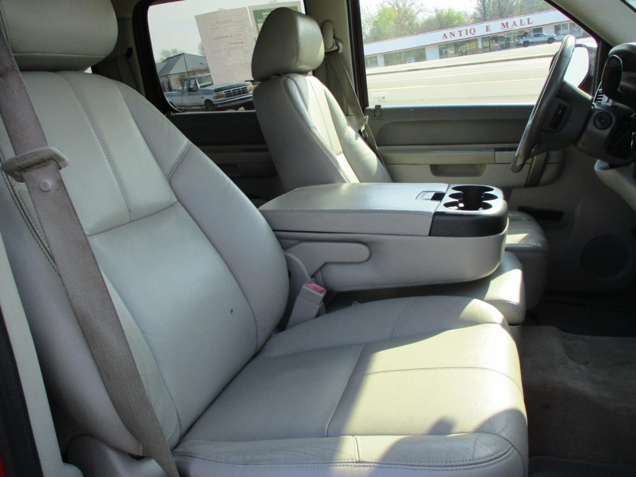 Chevrolet Silverado 1500 4WD Crew Cab 143.5" LT 2012