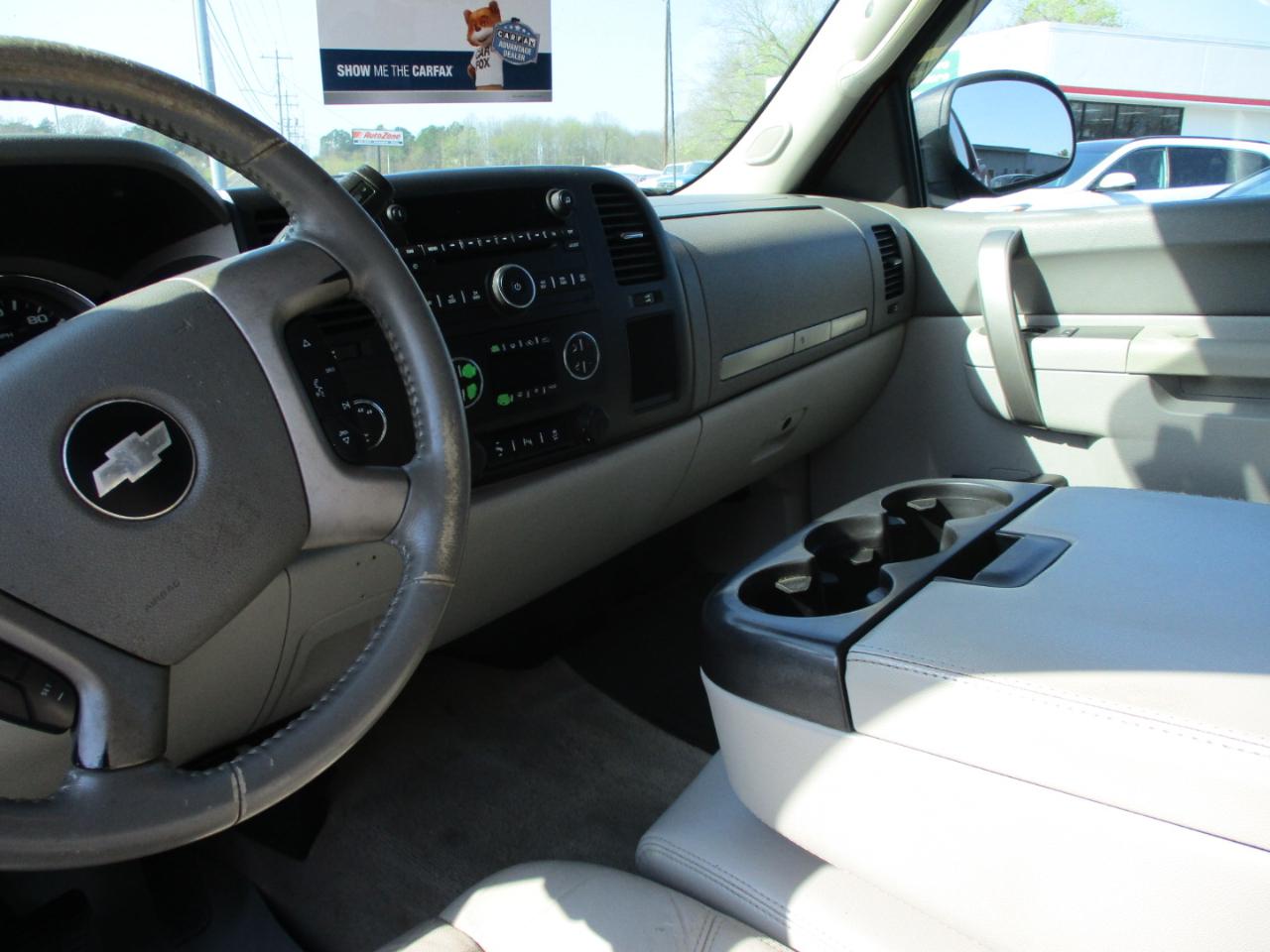 Chevrolet Silverado 1500 4WD Crew Cab 143.5" LT 2012
