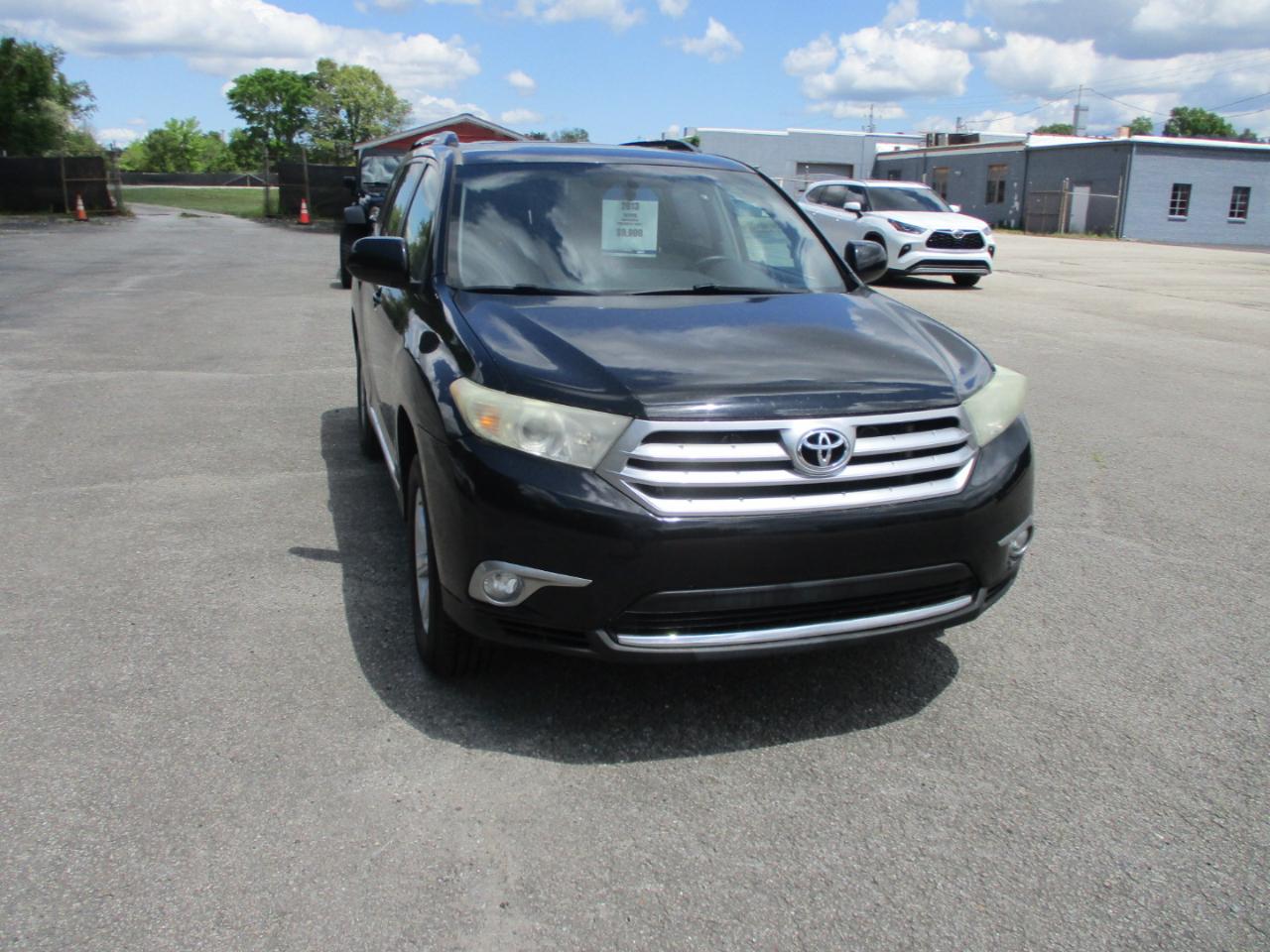 Toyota Highlander FWD 4dr V6 (Natl) 2013