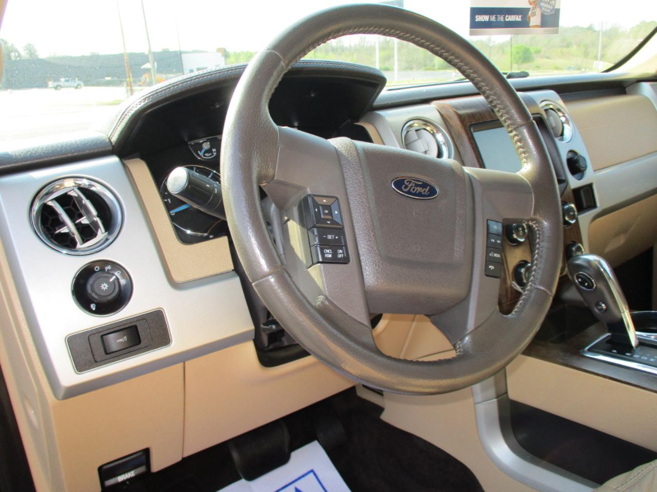 Ford F-150 4WD SuperCrew 145" Lariat 2014