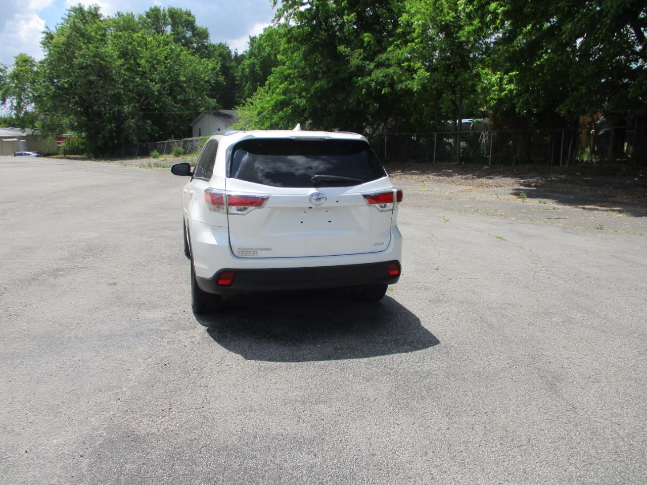Toyota Highlander FWD 4dr V6 XLE (Natl) 2014