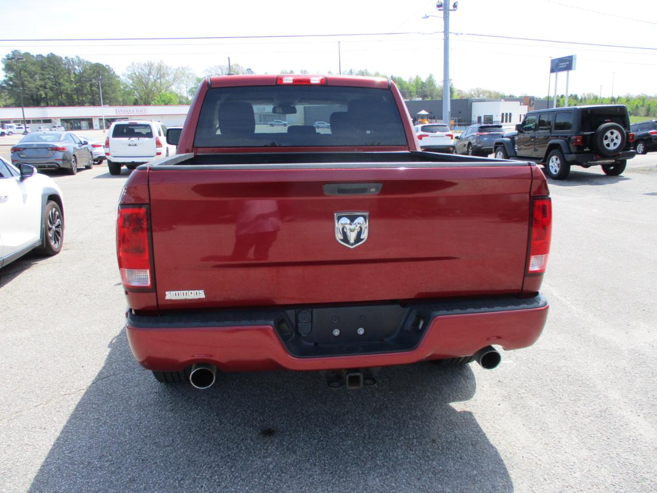 RAM 1500 2WD Crew Cab 140.5" Express 2014