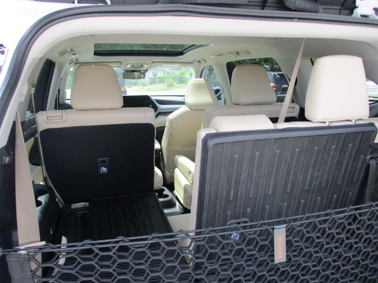 Toyota Highlander Platinum AWD (Natl) 2023