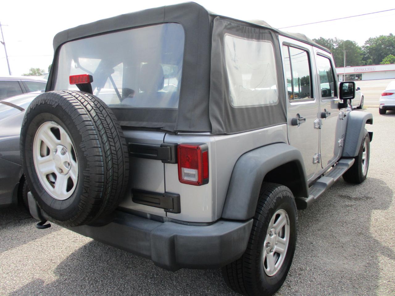 Jeep Wrangler Unlimited Sport 4x4 2017