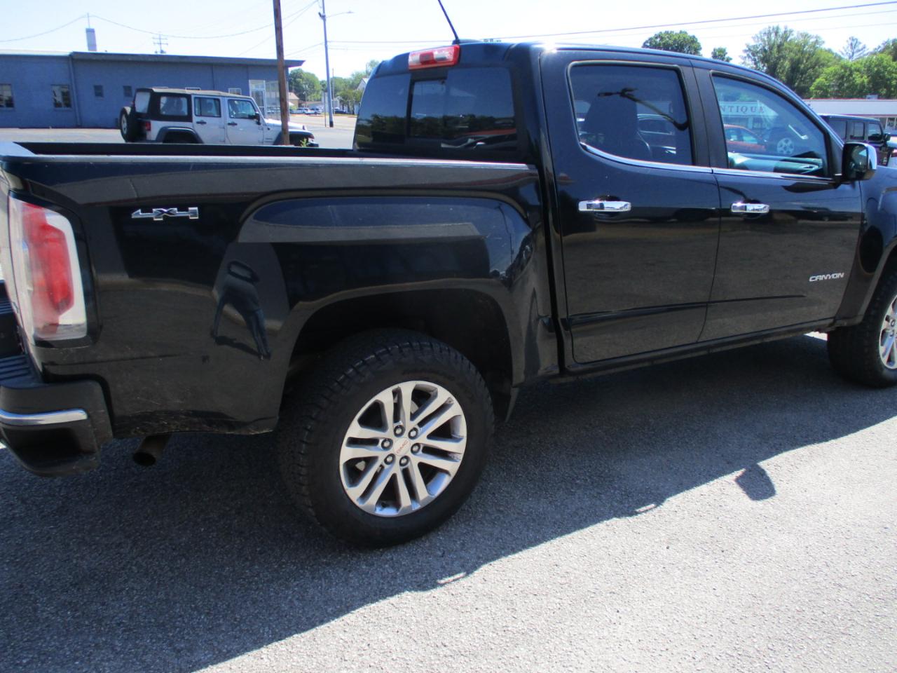 GMC Canyon 4WD Crew Cab 128.3" SLT 2018