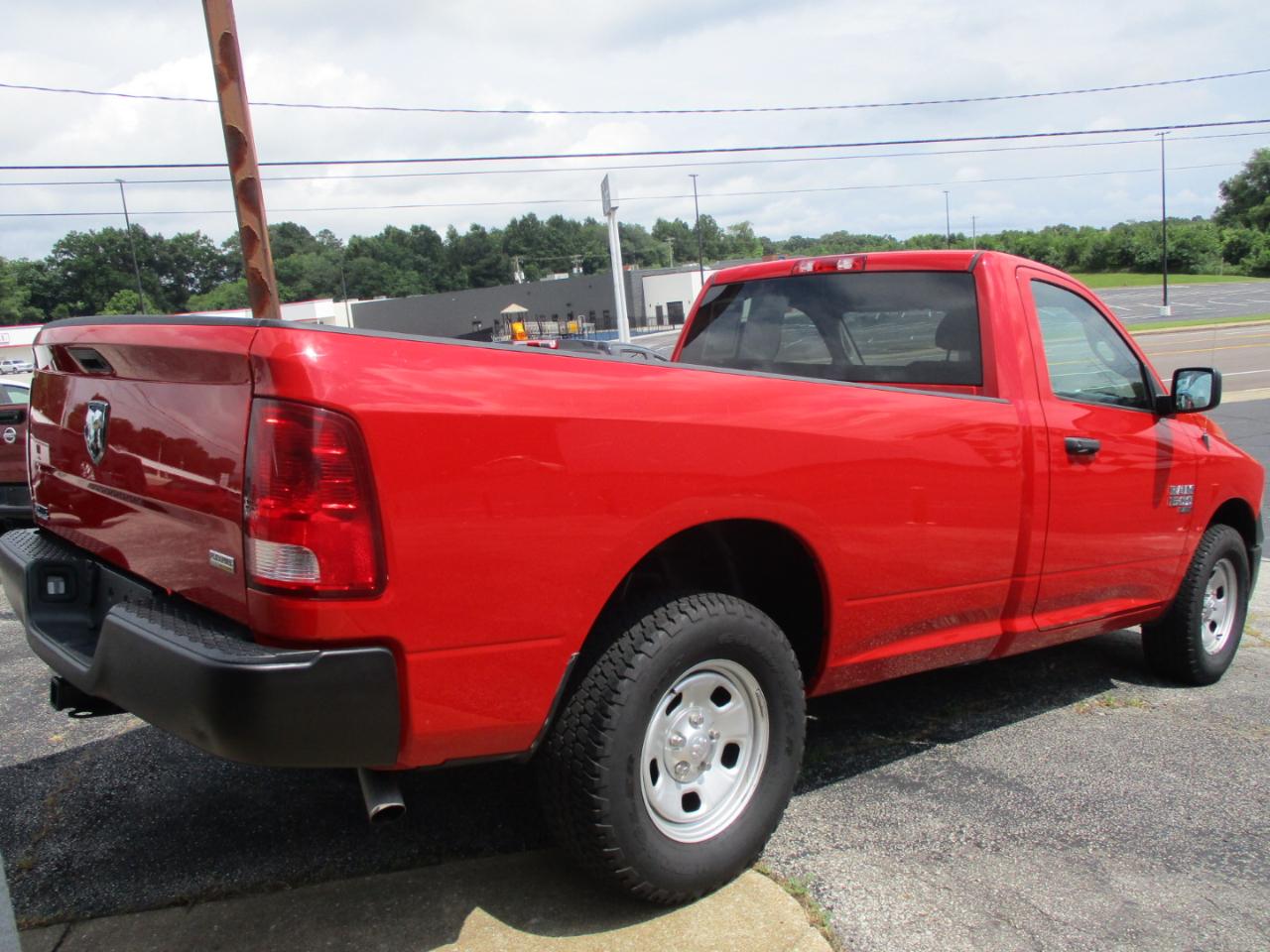 RAM 1500 Classic Tradesman 4x2 Reg Cab 8' Box 2019