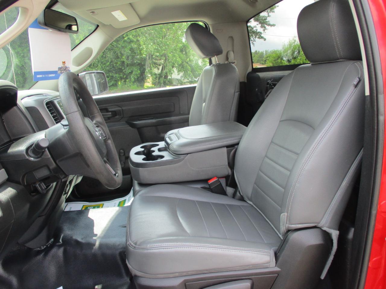 RAM 1500 Classic Tradesman 4x2 Reg Cab 8' Box 2019
