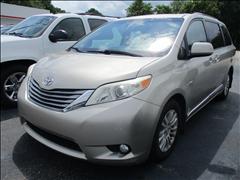 2017 Toyota Sienna 