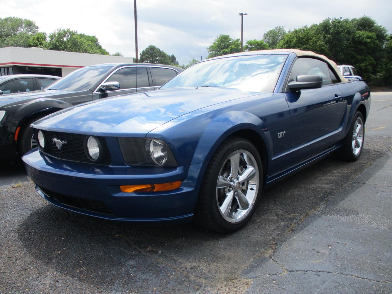 2006 Ford Mustang 2dr Conv GT Deluxe