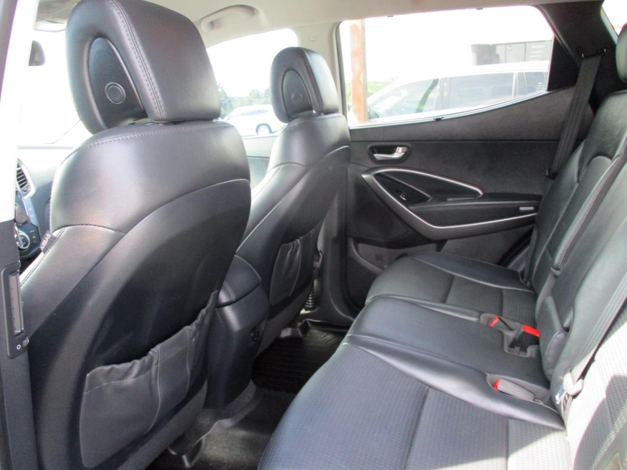 Hyundai Santa Fe Sport FWD 4dr 2.0T 2016