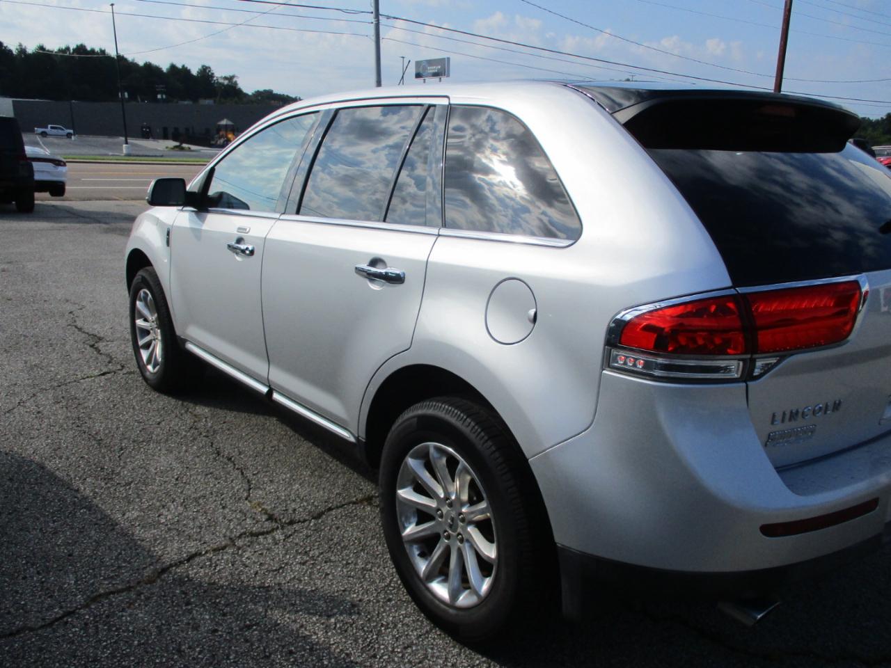 Lincoln MKX FWD 4dr 2013