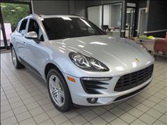 2016 Porsche Macan 