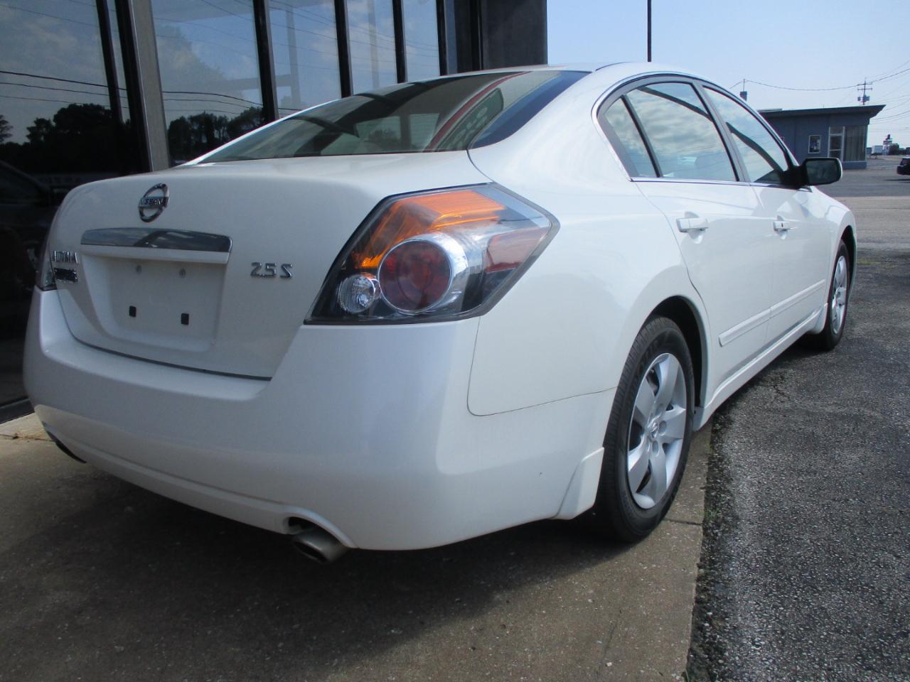 Nissan Altima 4dr Sdn I4 CVT 2.5 S 2008