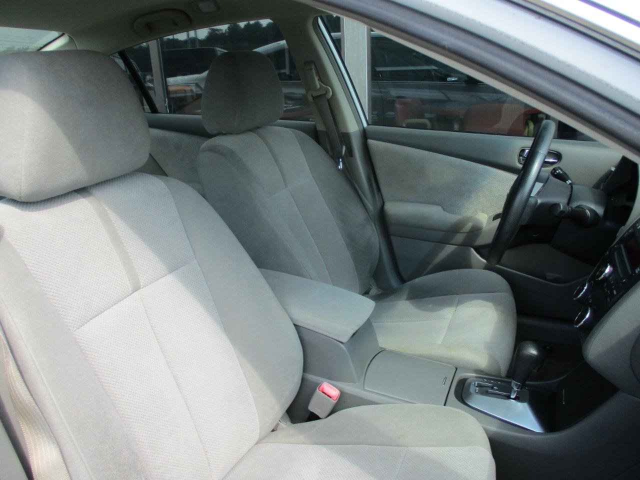 Nissan Altima 4dr Sdn I4 CVT 2.5 S 2008