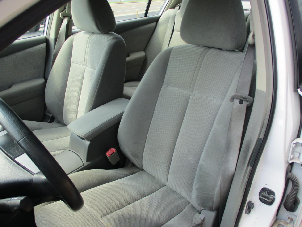 Nissan Altima 4dr Sdn I4 CVT 2.5 S 2008