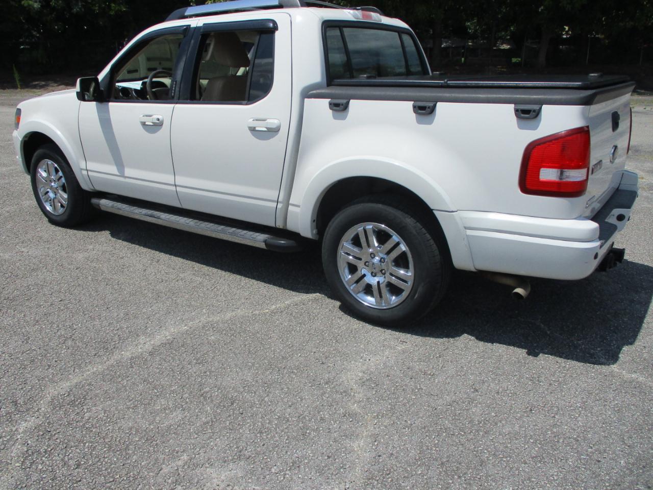 Ford Explorer Sport Trac RWD 4dr Limited 2010