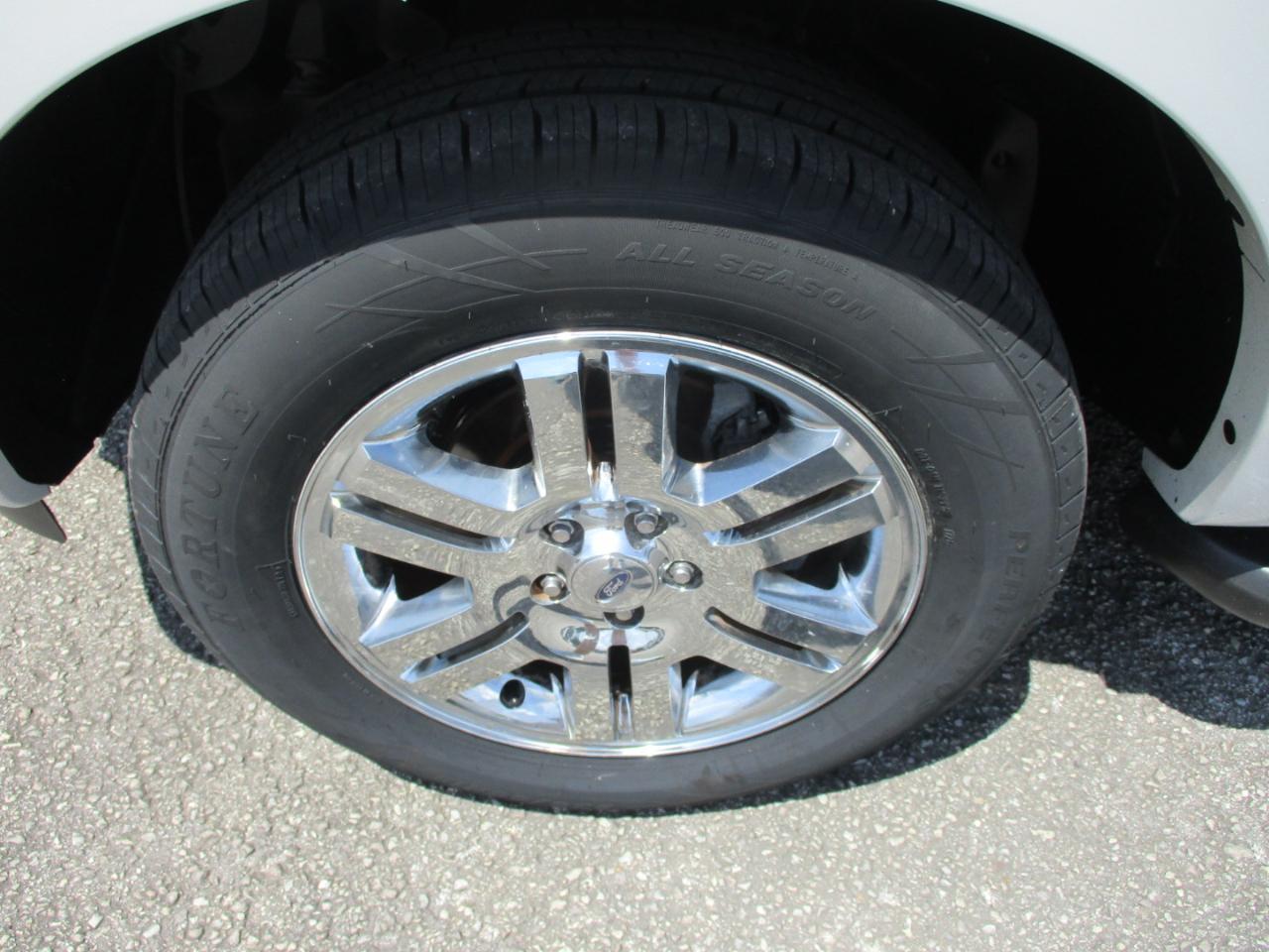 Ford Explorer Sport Trac RWD 4dr Limited 2010
