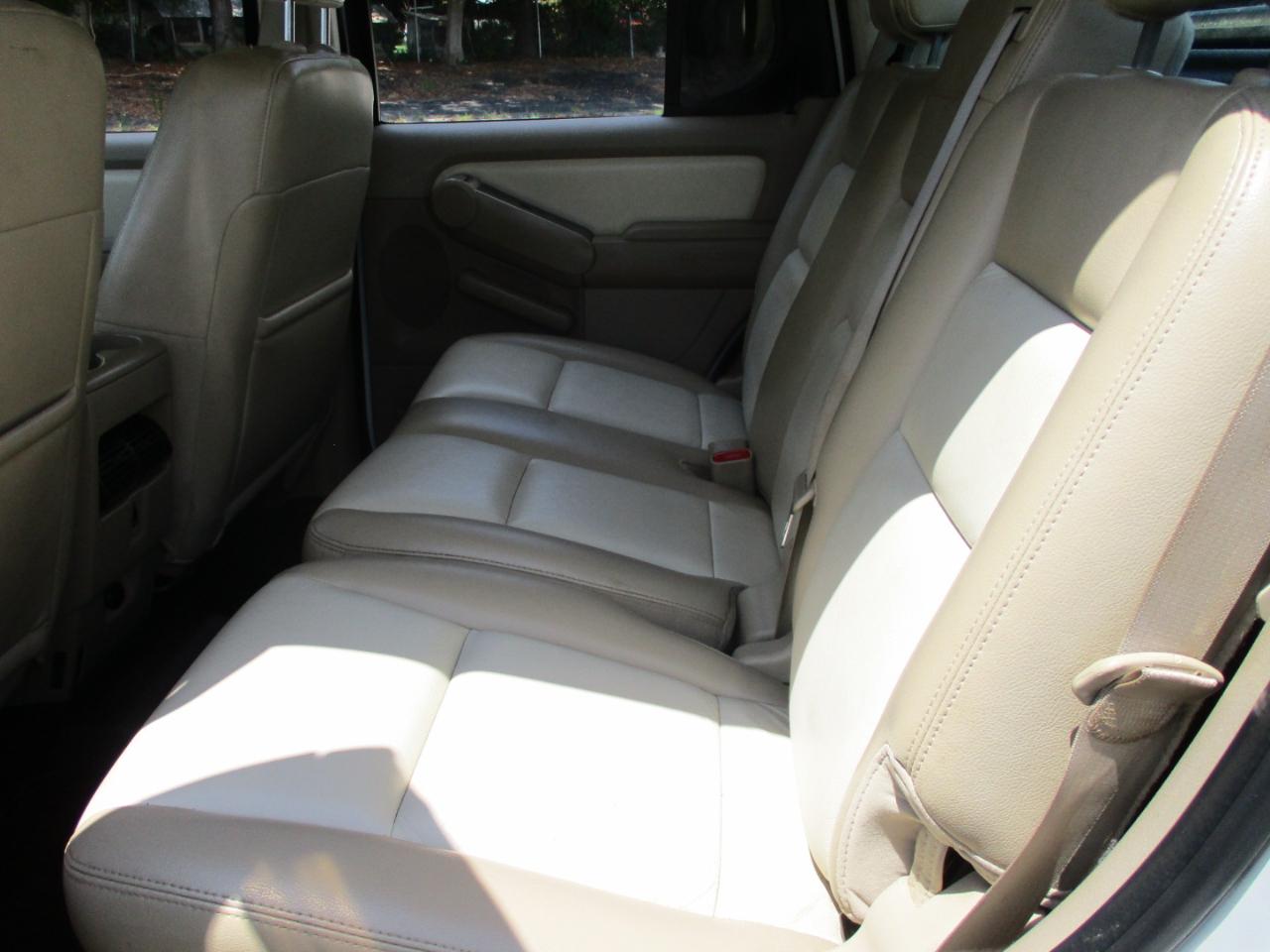 Ford Explorer Sport Trac RWD 4dr Limited 2010