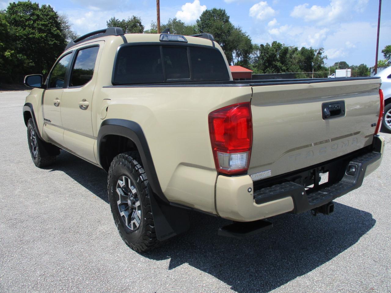 Toyota Tacoma 4WD Double Cab V6 MT TRD Off Road (Natl) 2016