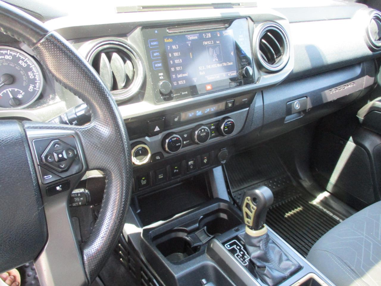 Toyota Tacoma 4WD Double Cab V6 MT TRD Off Road (Natl) 2016