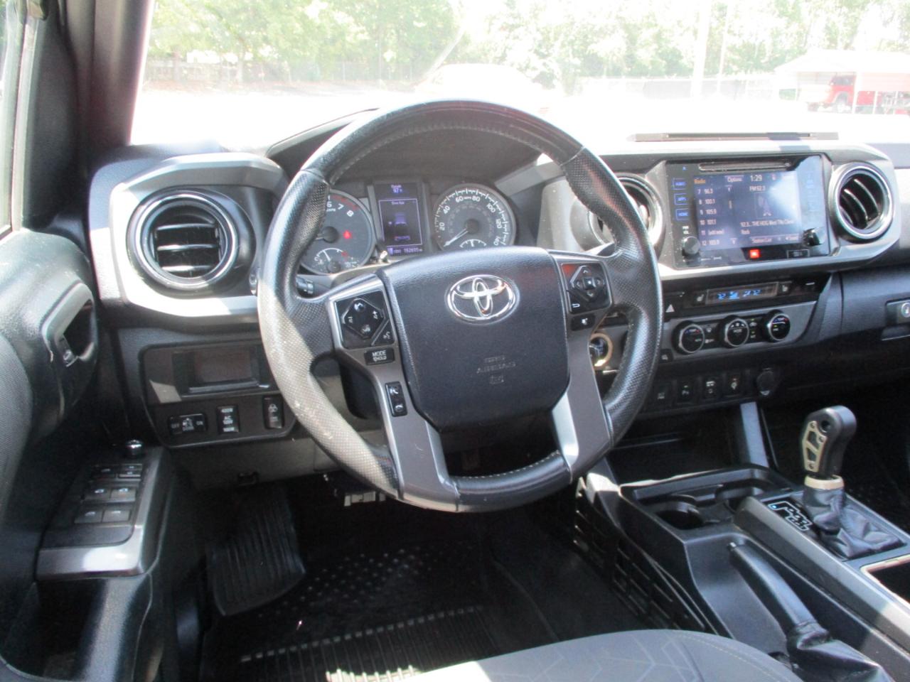 Toyota Tacoma 4WD Double Cab V6 MT TRD Off Road (Natl) 2016