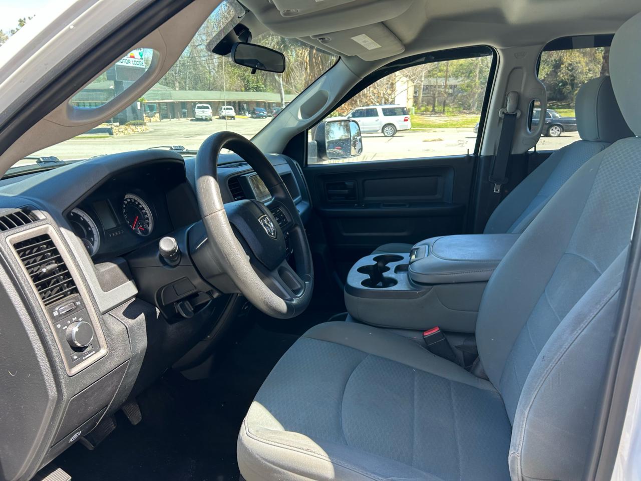 RAM 1500 Tradesman/Express Crew Cab SWB 2WD 2014