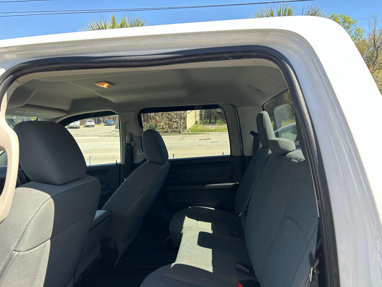 RAM 1500 Tradesman/Express Crew Cab SWB 2WD 2014