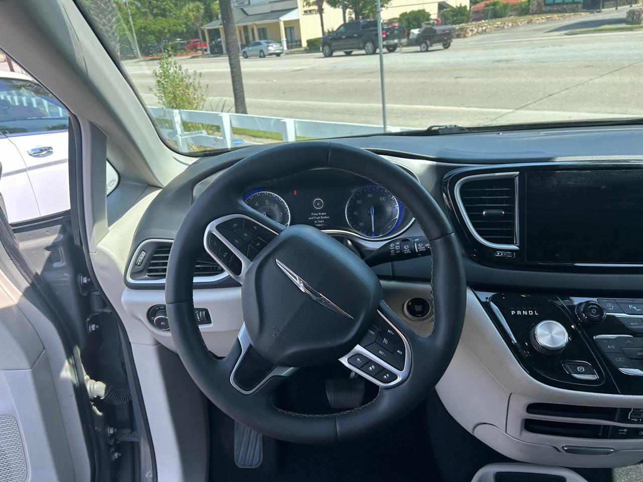 Chrysler Pacifica Touring-L 2022
