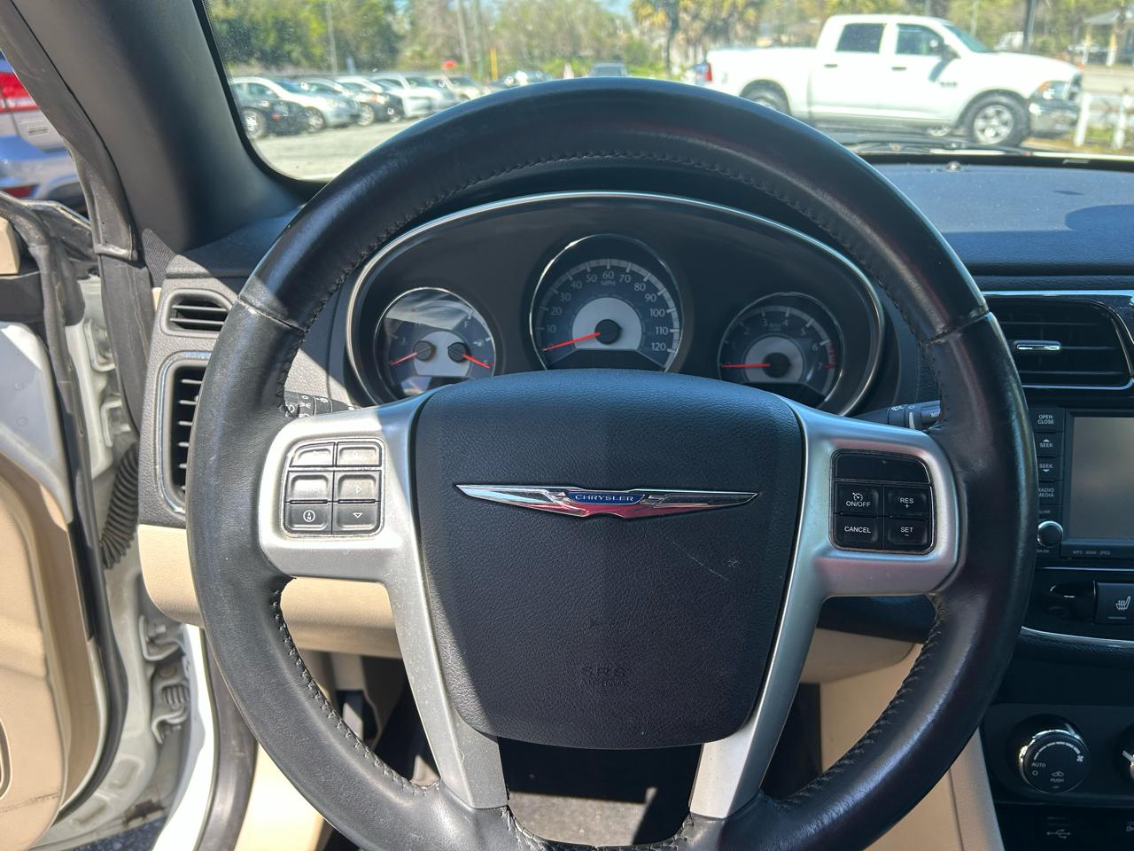 Chrysler 200 Limited Convertible 2012