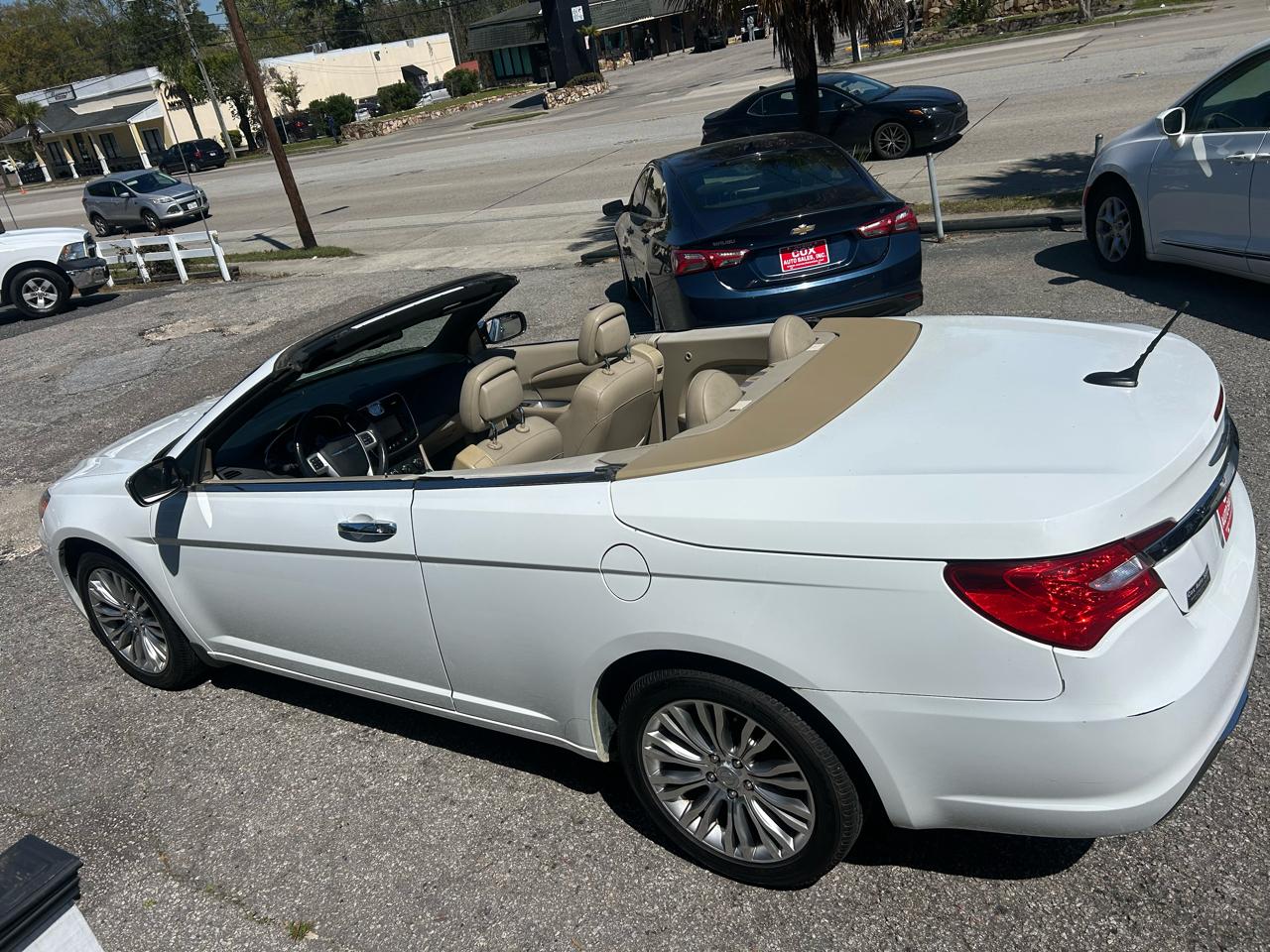 Chrysler 200 Limited Convertible 2012