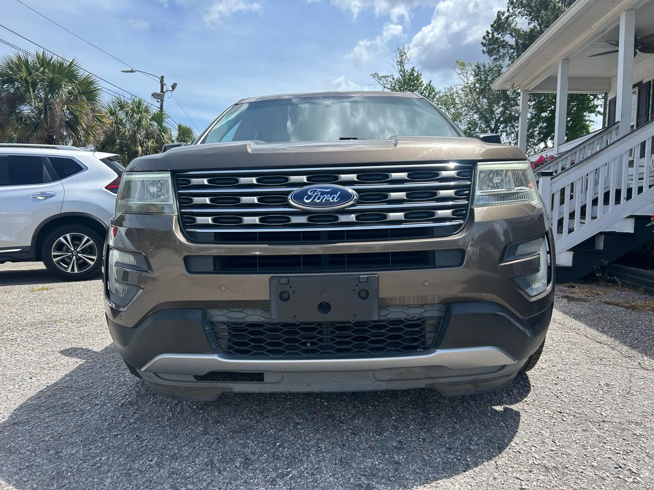 Ford Explorer XLT FWD 2016