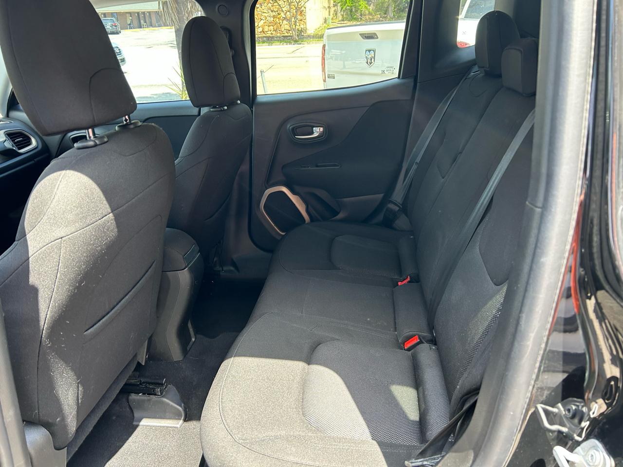 Jeep Renegade Latitude FWD 2017