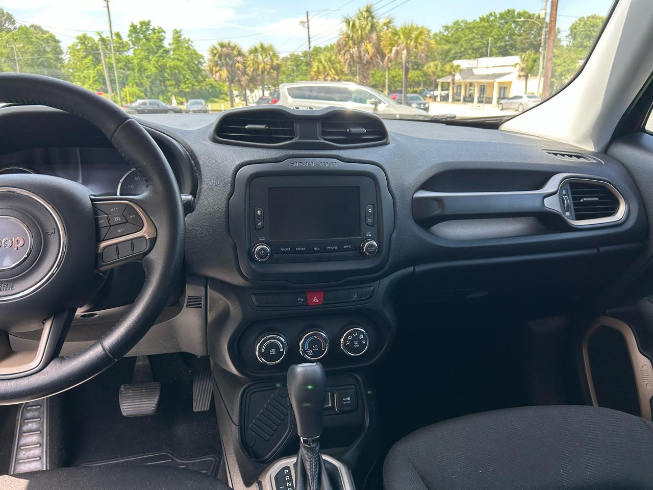 Jeep Renegade Latitude FWD 2017