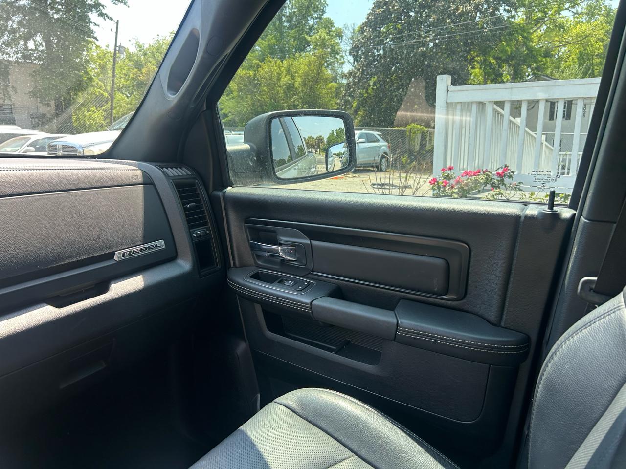 RAM 1500 Rebel Crew Cab SWB 4WD 2018