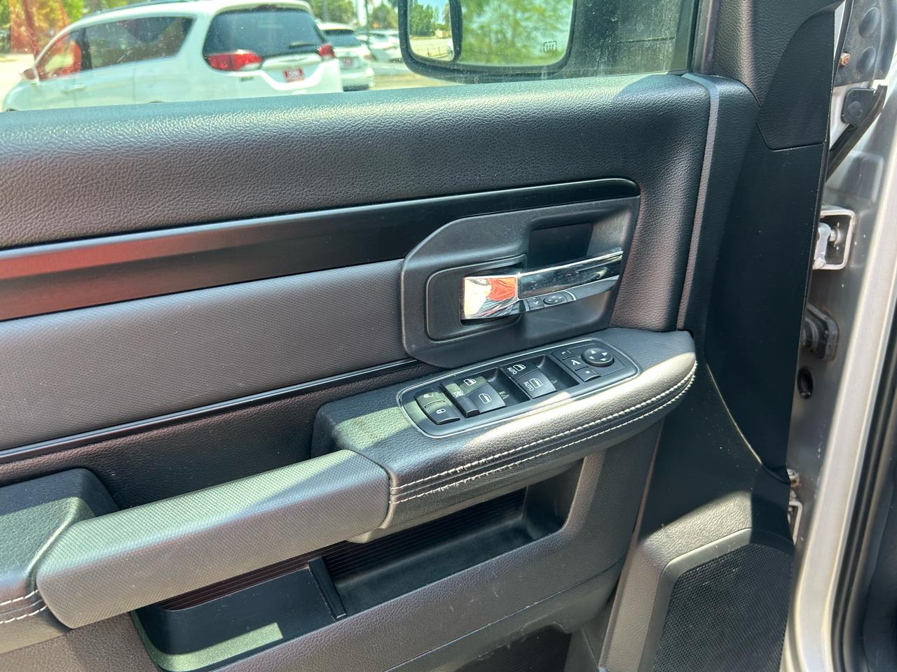 RAM 1500 Rebel Crew Cab SWB 4WD 2018