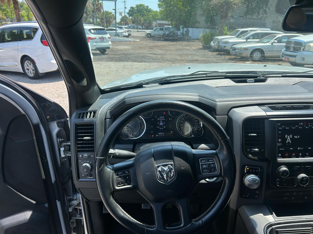 RAM 1500 Rebel Crew Cab SWB 4WD 2018