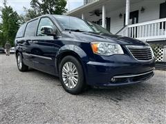 2015 Chrysler Town & Country 