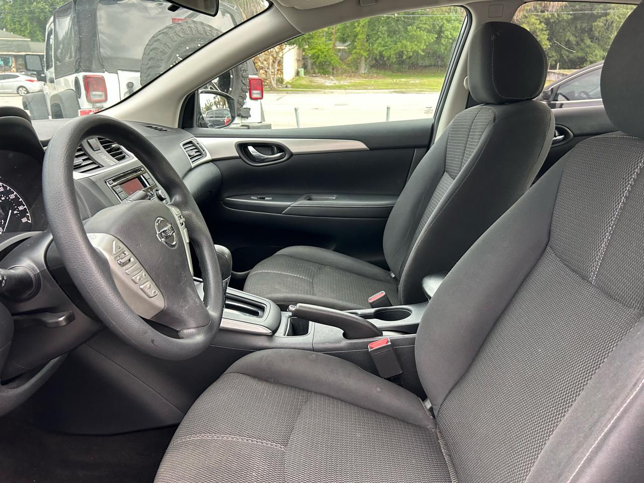 Nissan Sentra 1.8 S 2017