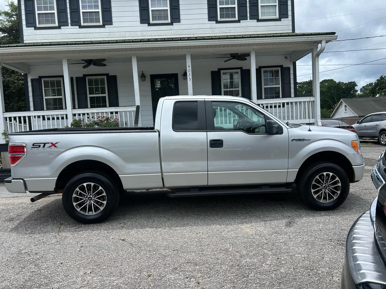Ford F-150 2WD SuperCab 145" STX 2014