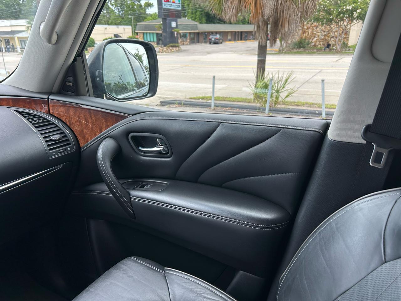 Infiniti QX80 2WD 2017