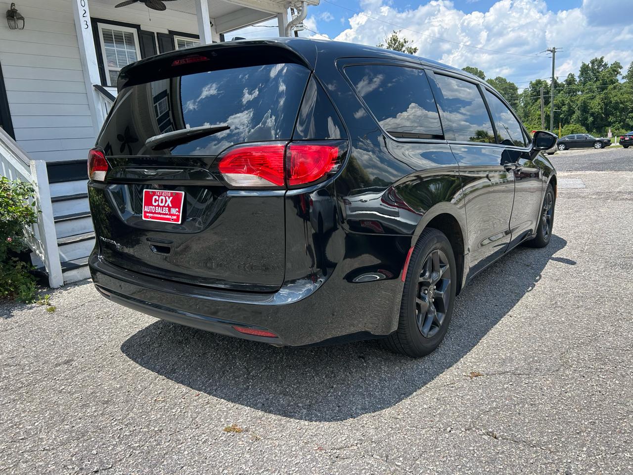 Chrysler Pacifica Touring Plus 2020