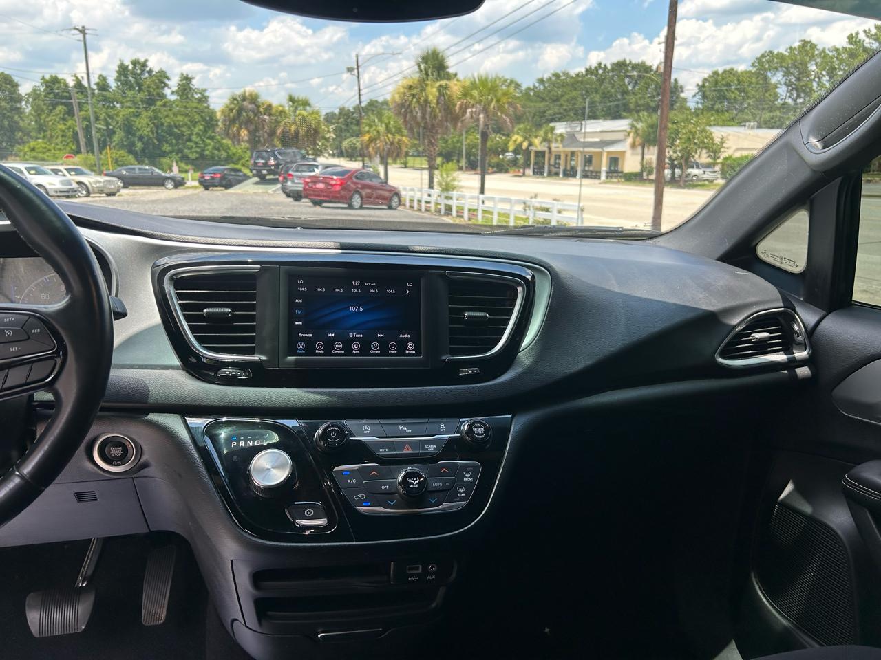 Chrysler Pacifica Touring Plus 2020