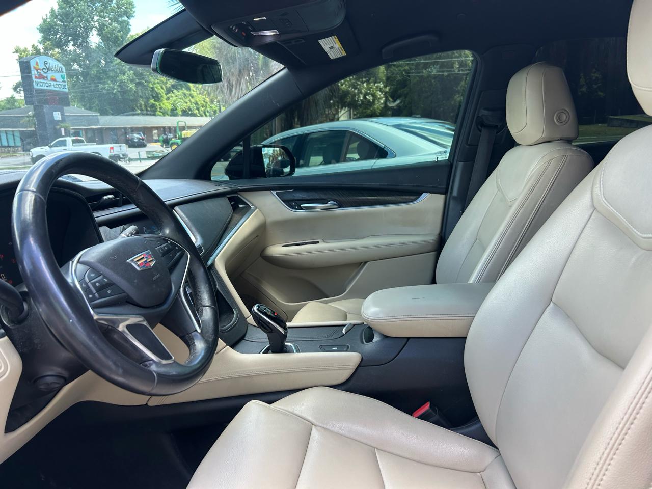 Cadillac XT5 Base 2018