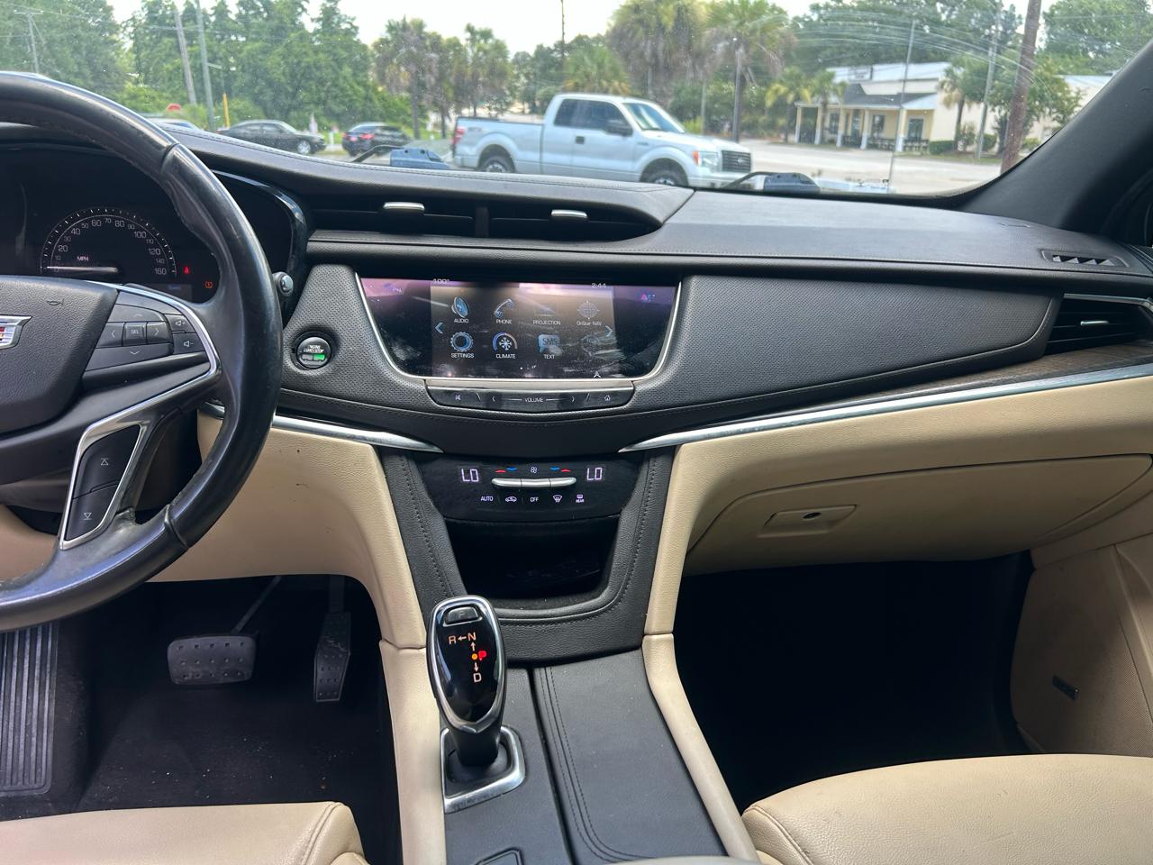 Cadillac XT5 Base 2018