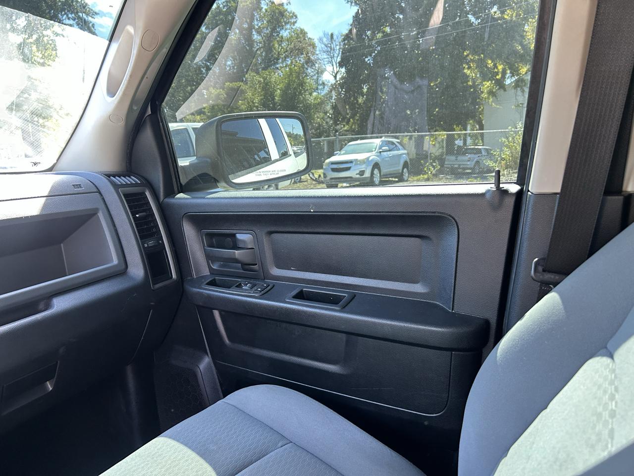 RAM 1500 Tradesman Quad Cab 2WD 2013